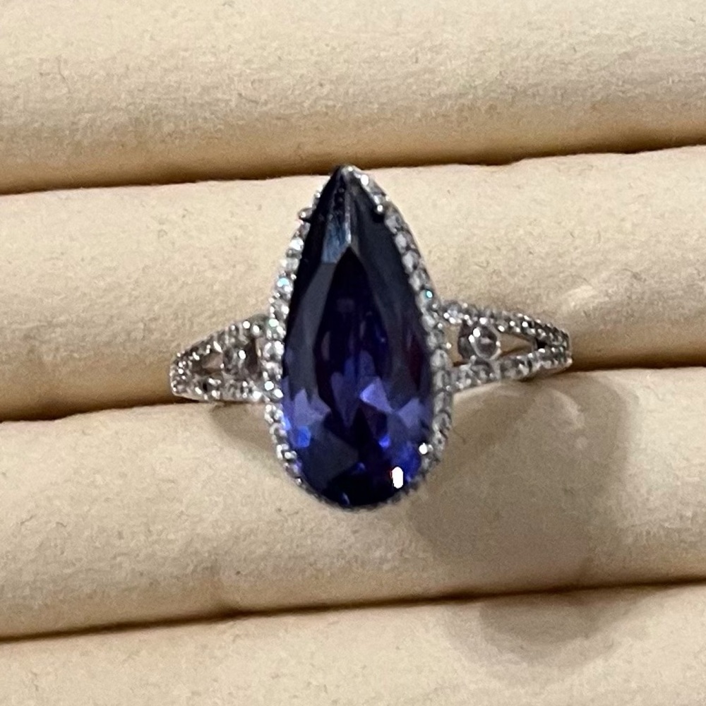 925 YGI Sterling Silver Pear Shape Tanzanite Gemstone Ring NWOT Size 10